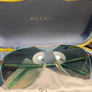 Gucci Blue Green Aviators LUXE Sunglasses